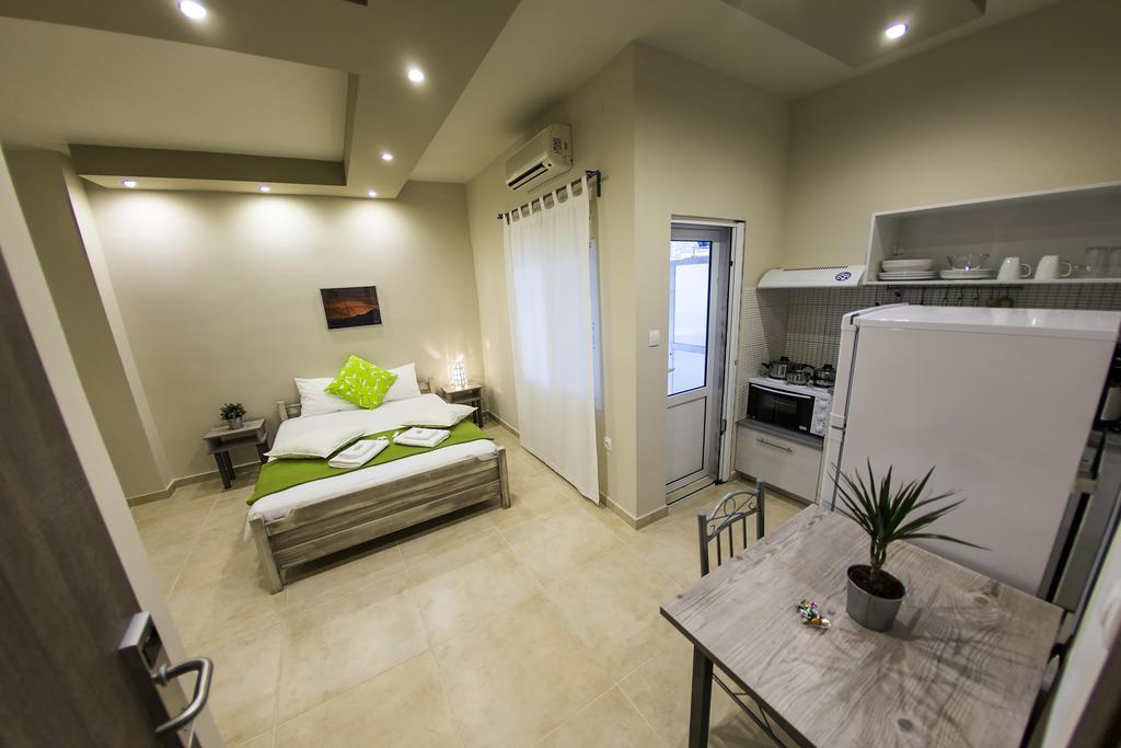 Zonita Guest House Nea Plagia Exterior photo